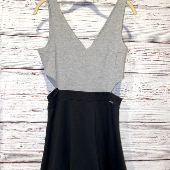 GUESS peekaboo dress - Picture 3 of 8